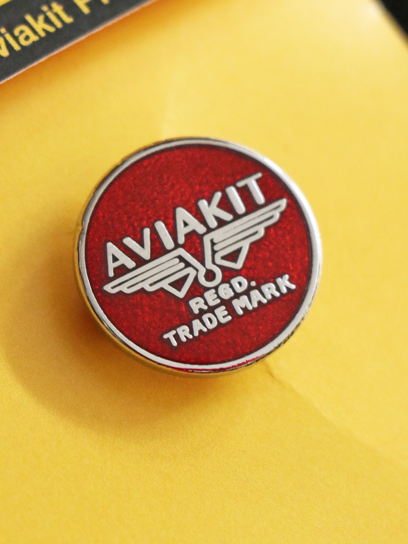 【即日発送可能】"AVIAKIT" BADGE