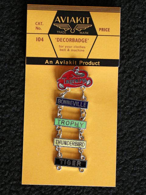 "TRIUMPH WITH BARS BSA WITH BARS NORTON WITH BARS"119