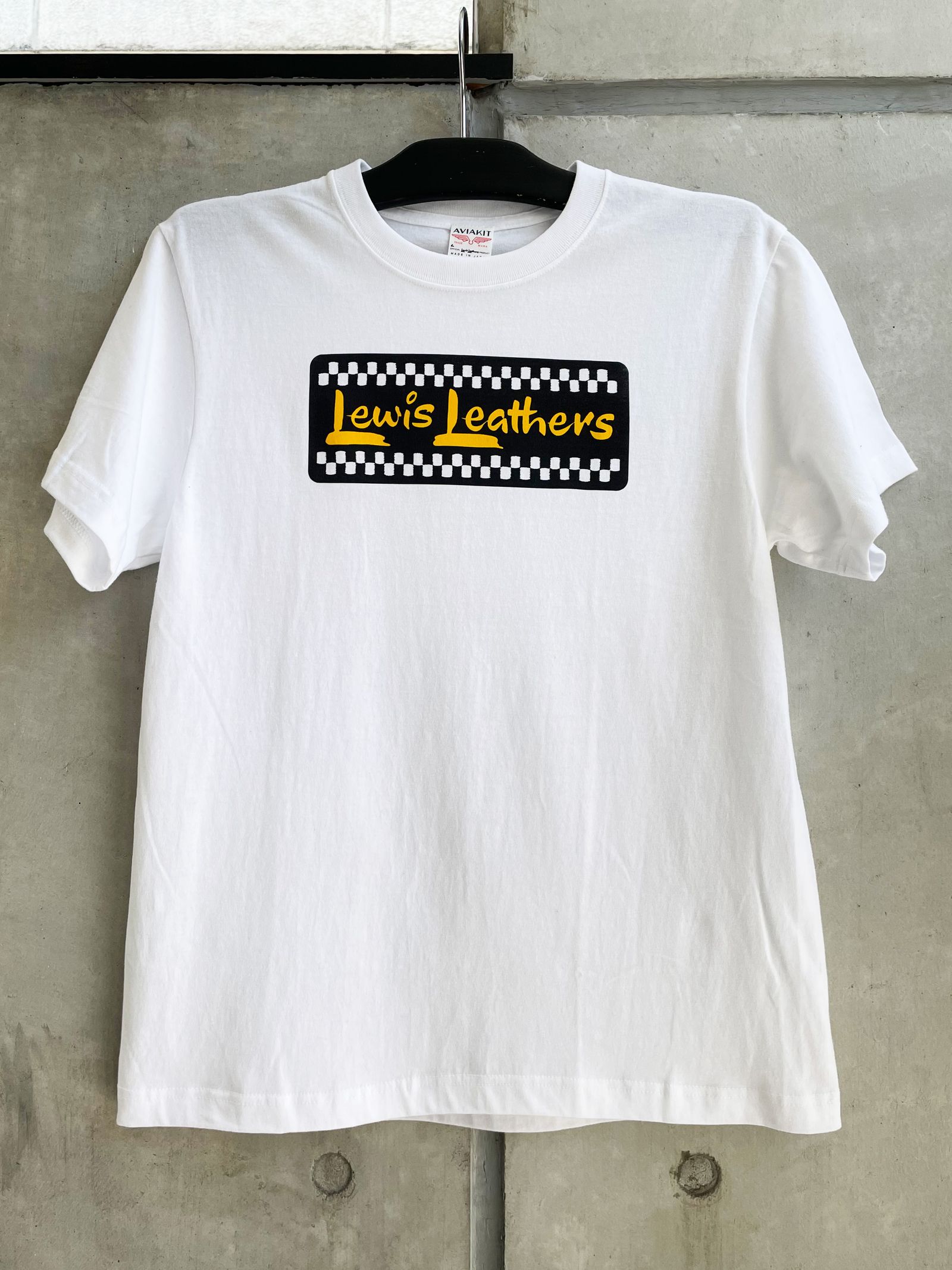 【即日発送可能】CHECKER LOGO T-SHIRTS (WHITE)