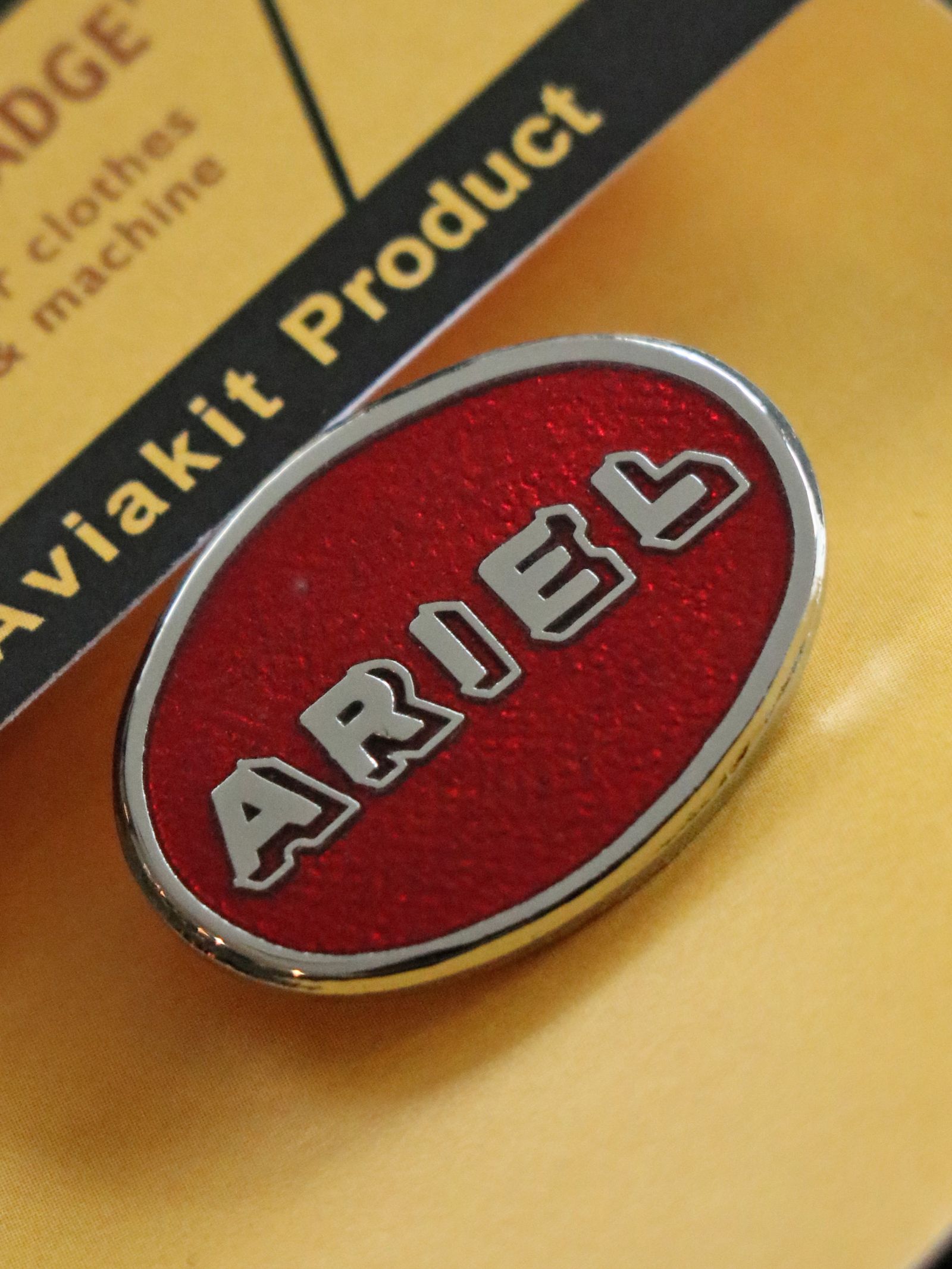【即日発送可能】"ARIEL" BADGE