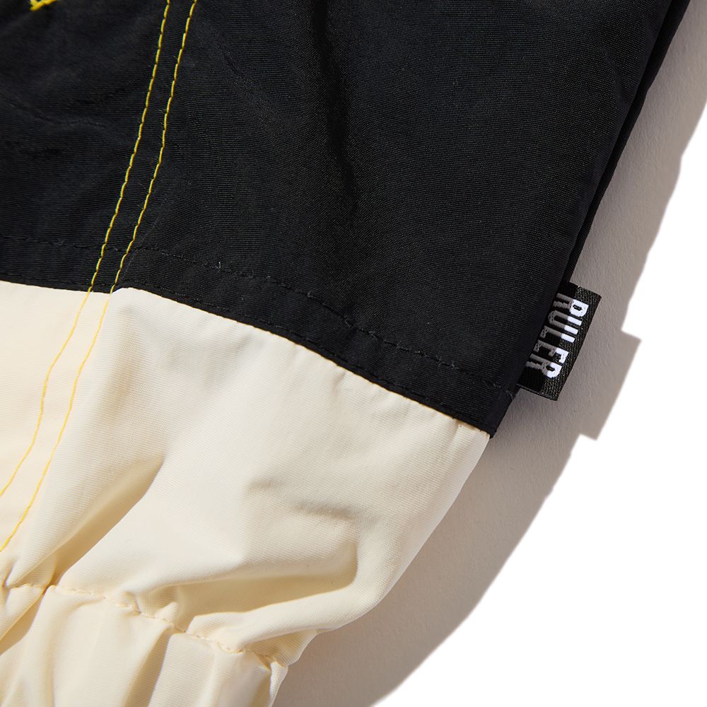 R.S. WINDBREAKER (BLACK)