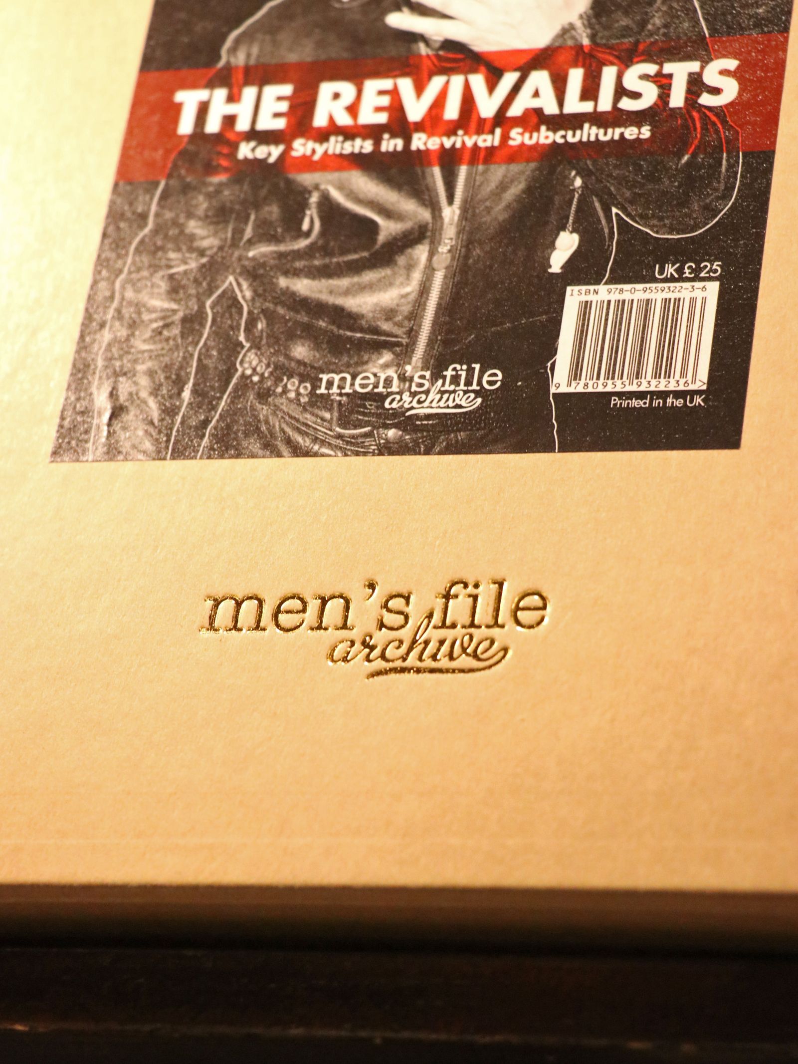 MEN'S FILE THE REVIVALISTS