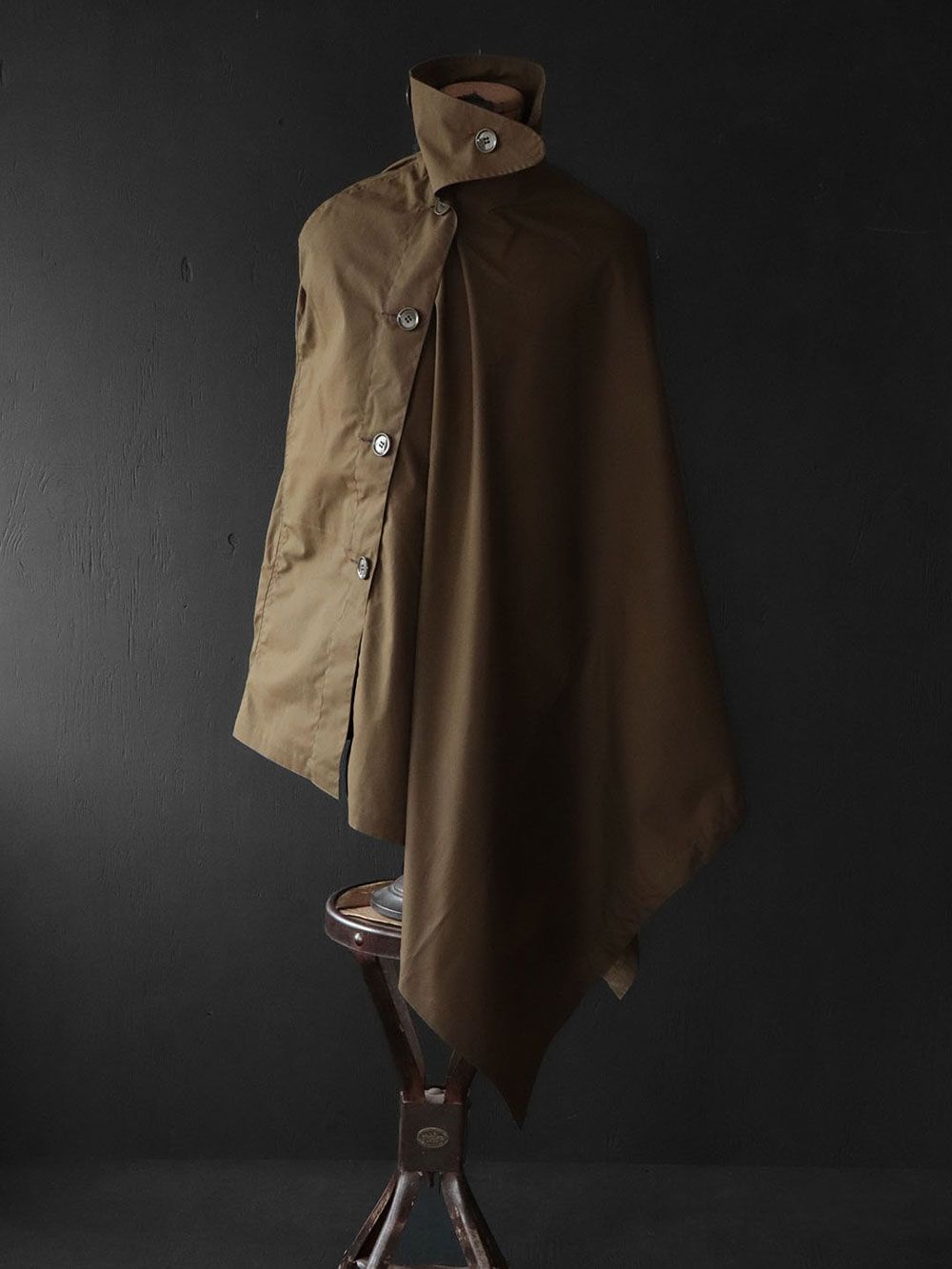 BLACK SIGN - BRITISH OILED COTTON SNIPER CAPE (OILED KHAKI) | SKANDA