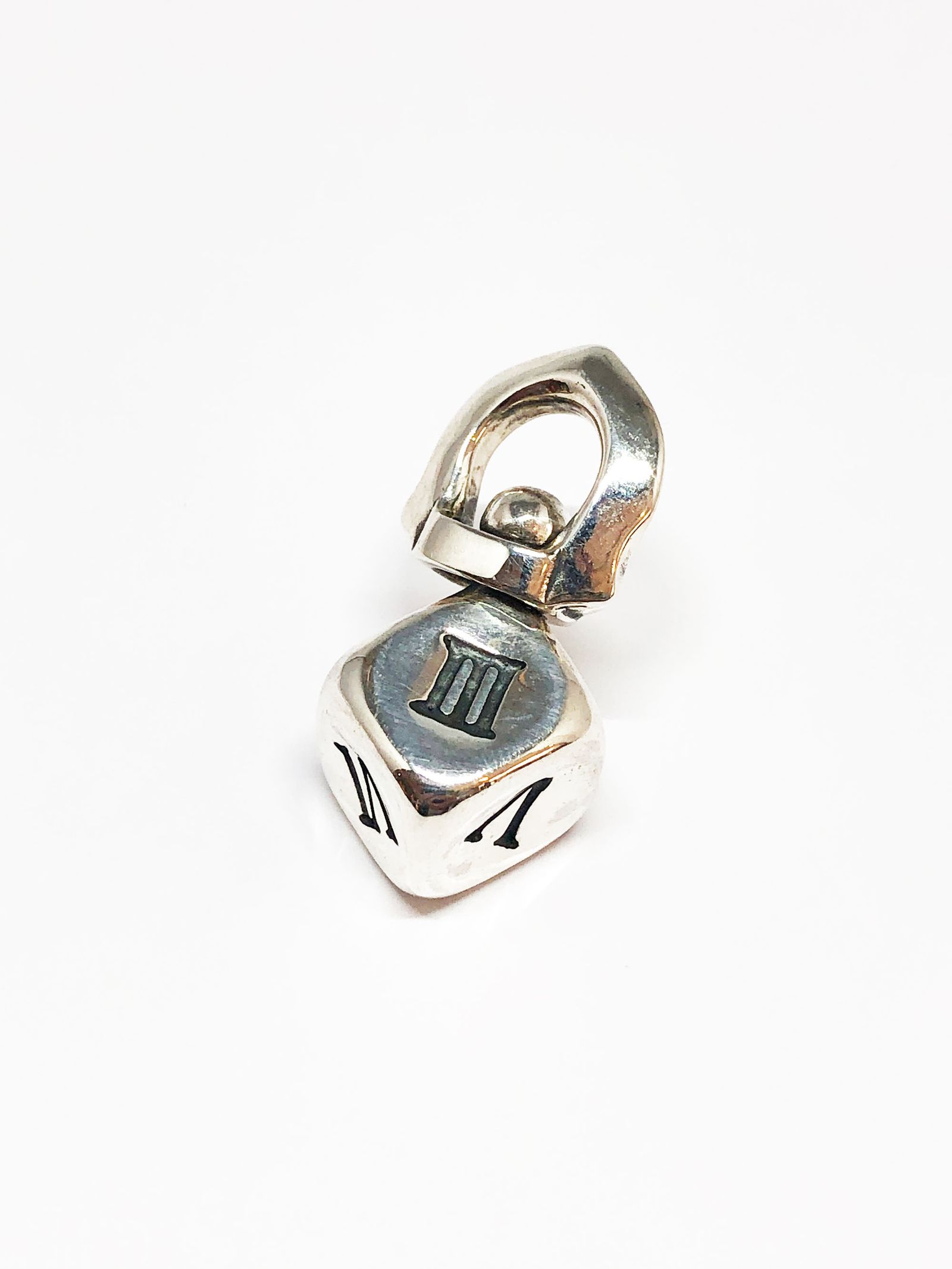"Ω" DICE NECKTOP (SILVER925)