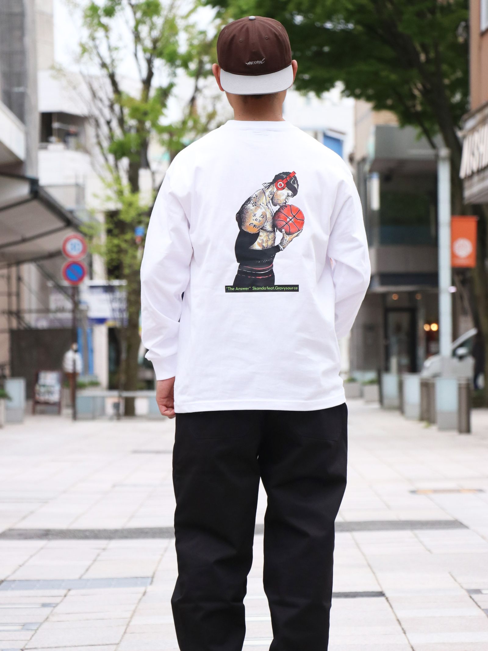 ”SKANDA×GRAVYSOURCE” W-NAME L/S TEE (WHITE)