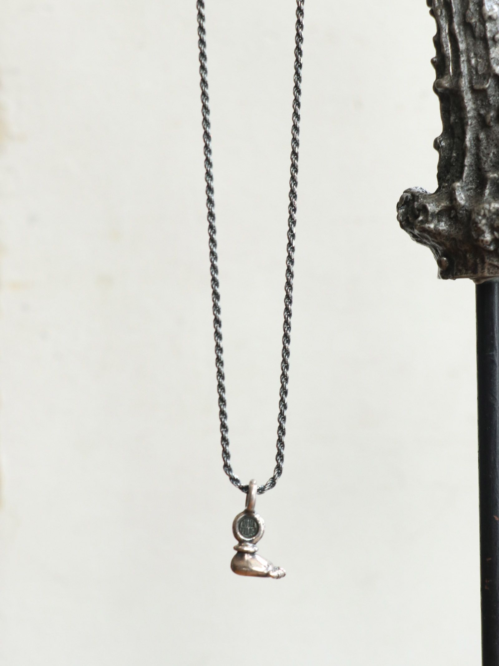 【即日発送可能】ミニチュア フット ネックトップ / MINIATURE "FOOOT" NECKTOP