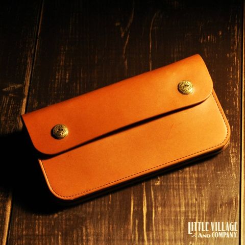 LITTLE VILLAGE & CO.TRUCKERS'WALLET