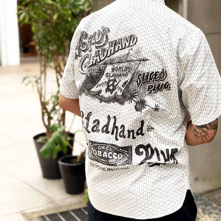 時代が香る。"For Smoking"