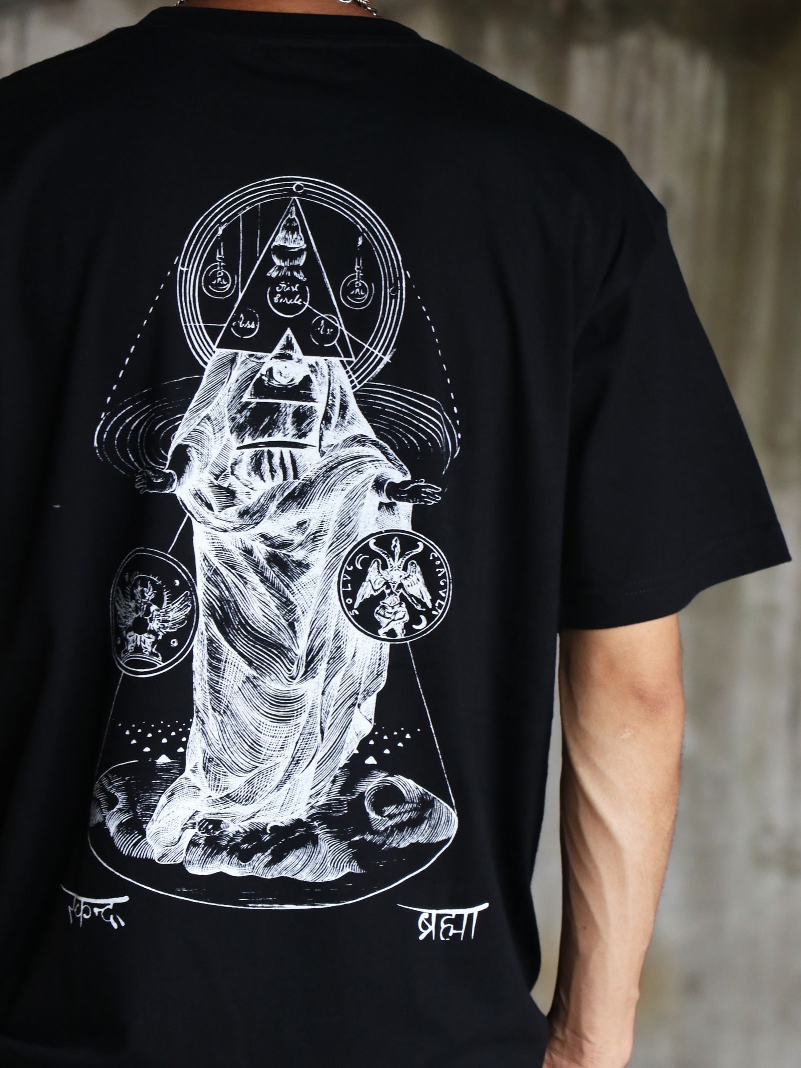 "DARK MATTER" S/S TEE / "DARK MATTER" Tシャツ(ブラック）