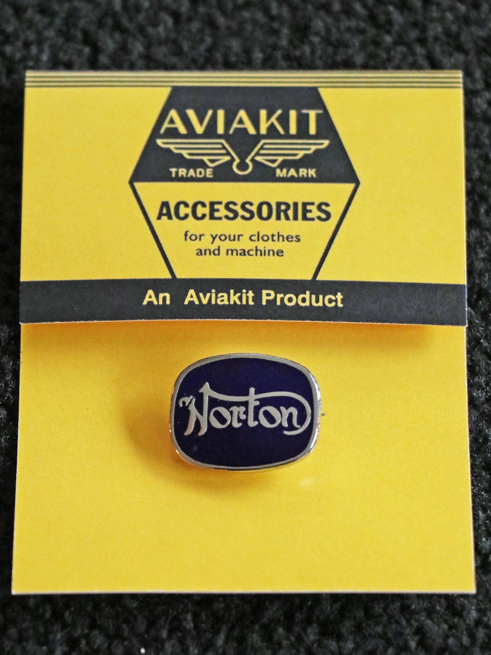 "NORTON CUSHION" BADGE