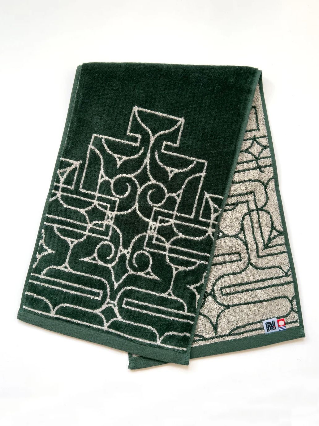 アイヌ文様の今治フェイスタオル (チカラカラペ - ダークグリーン×サンドベージュ)