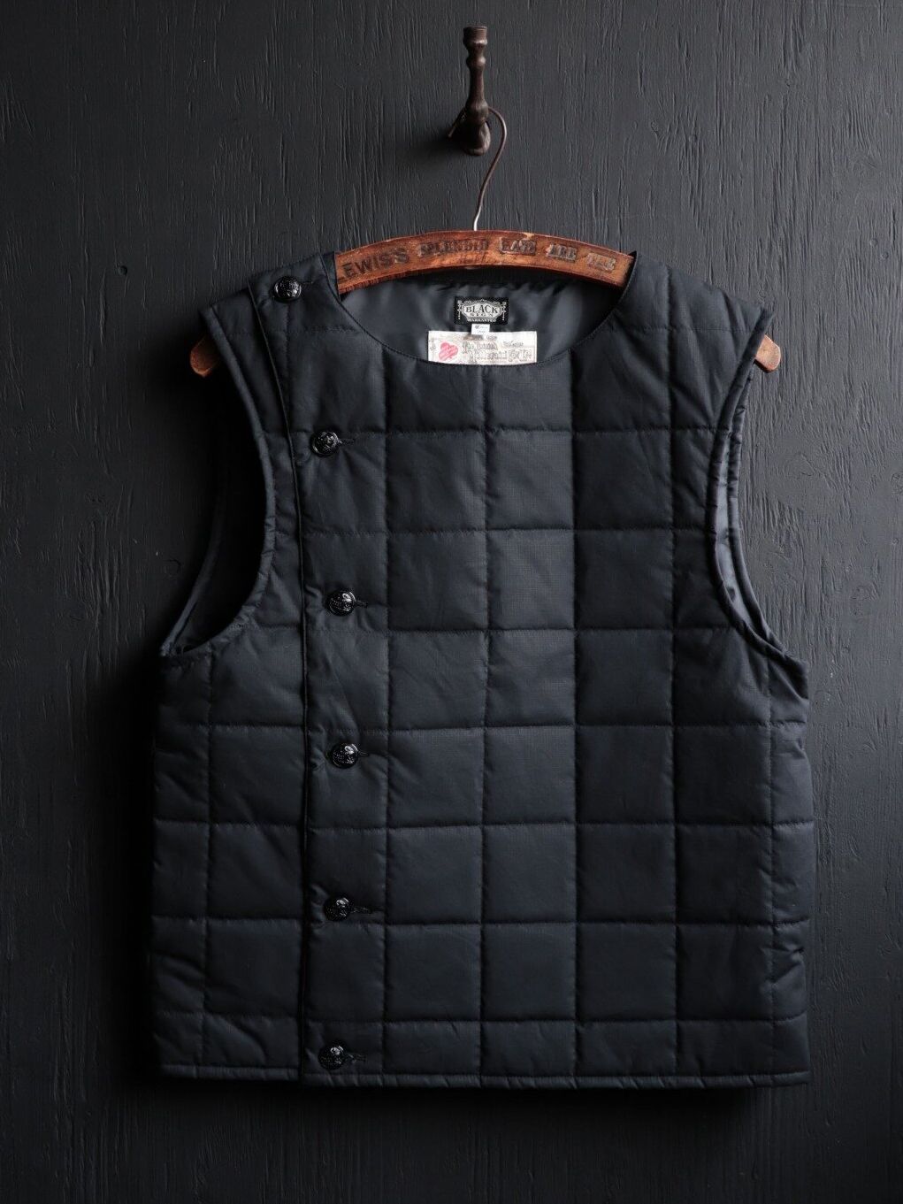 BLACK SIGN - Waxed Cotton Swindler Warm Vest (Midnight Black) | SKANDA