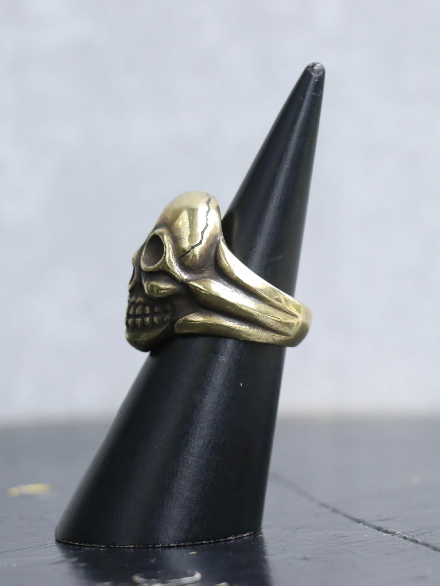 CARPE DIEM RING (BRASS)