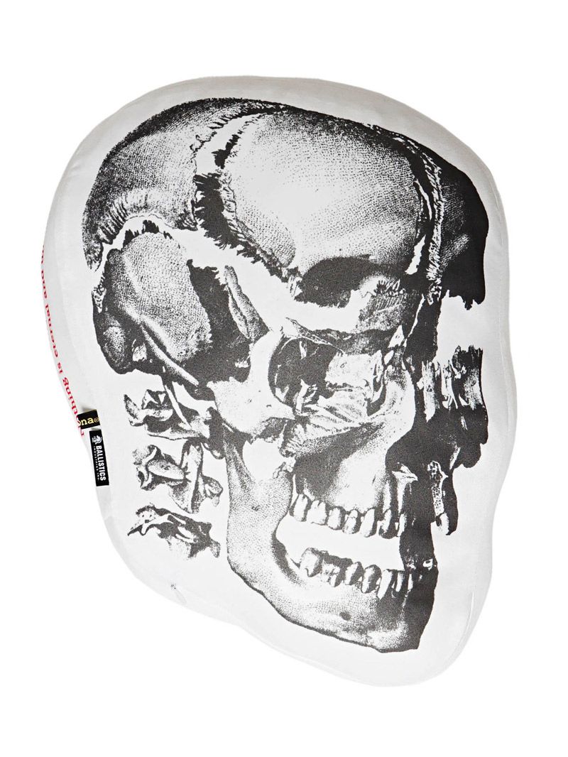 SKULL CUSHION (WHITE)