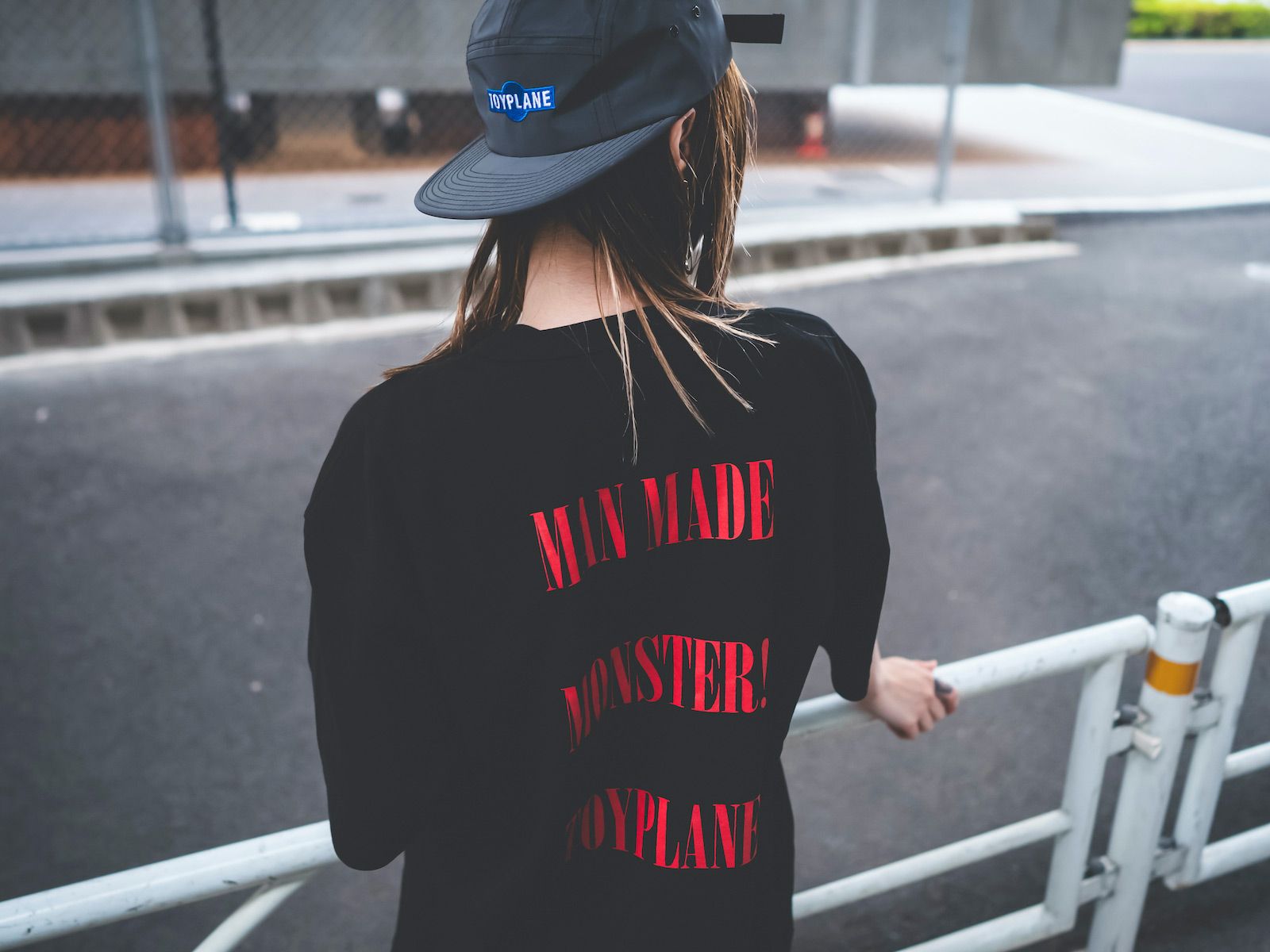 REFLECTIVE MONSTER TEE (BLACK)