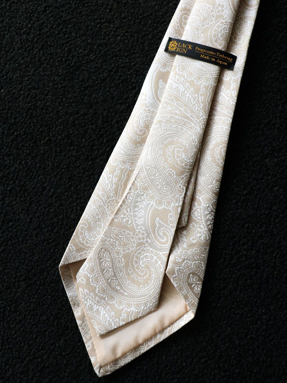 PAISLEY NECK TIE (WHITE)