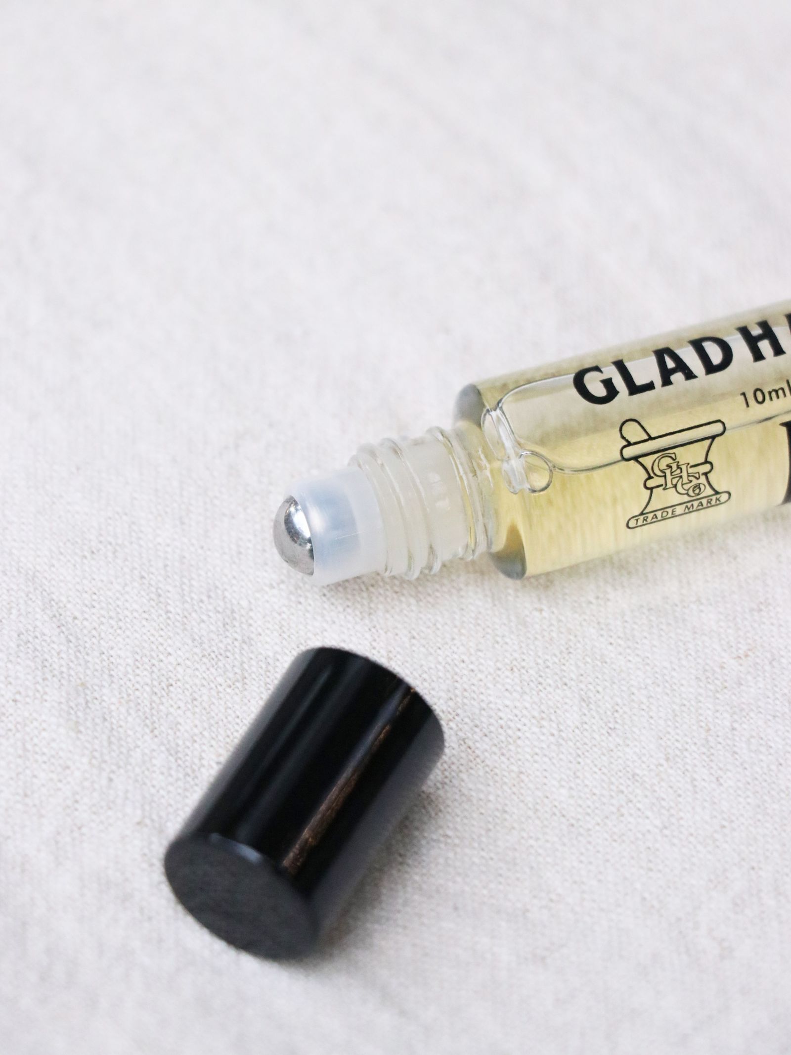 ”APOTHECARY" Parfume Roll On - 10ml (MojoMusk)