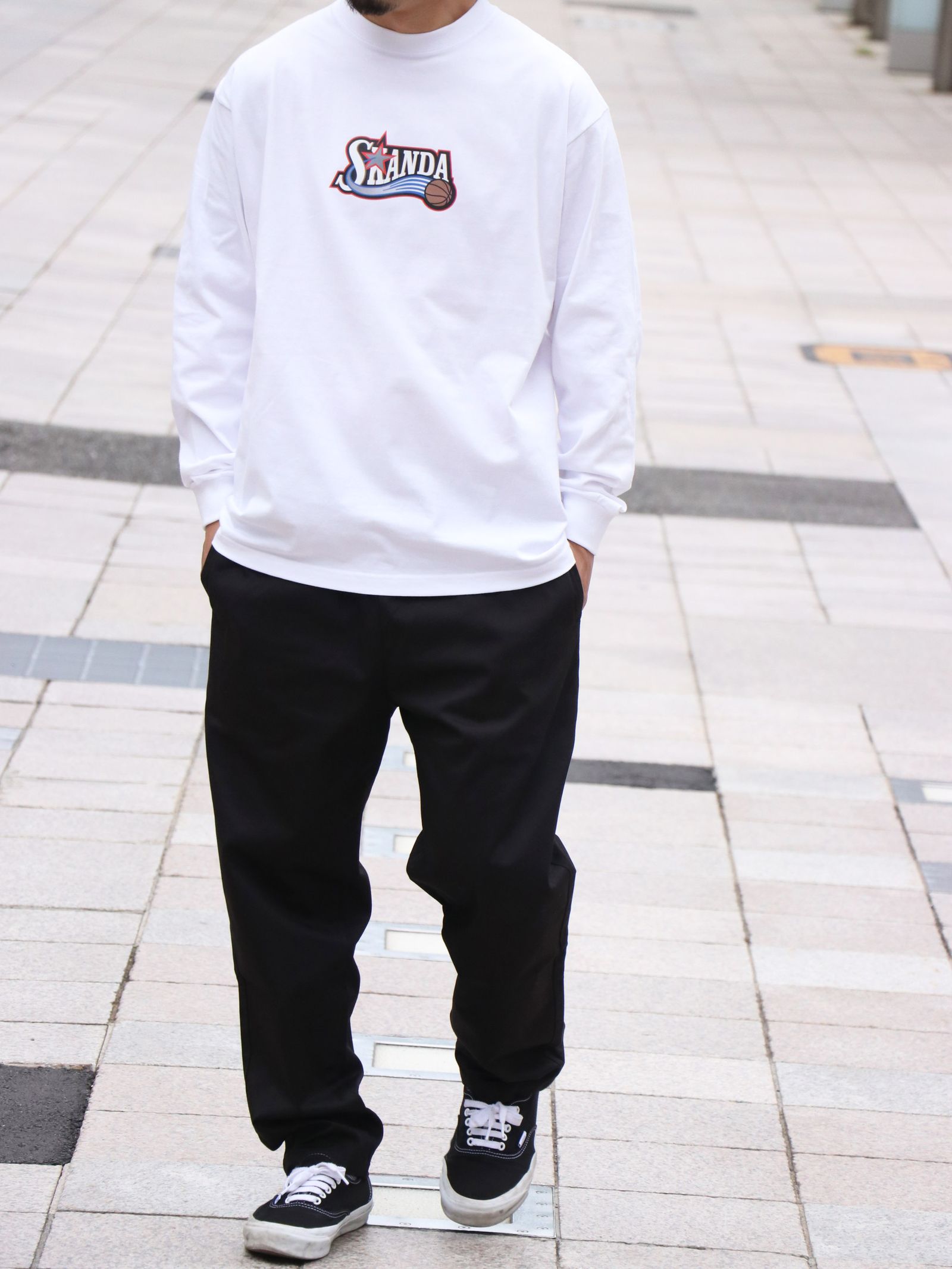 ”SKANDA×GRAVYSOURCE” W-NAME L/S TEE (WHITE)