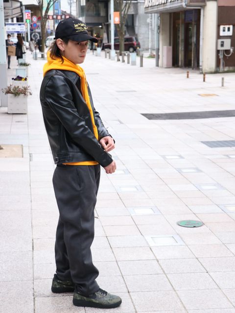"意外と良い" ルイスレザーをラフに着こなす。