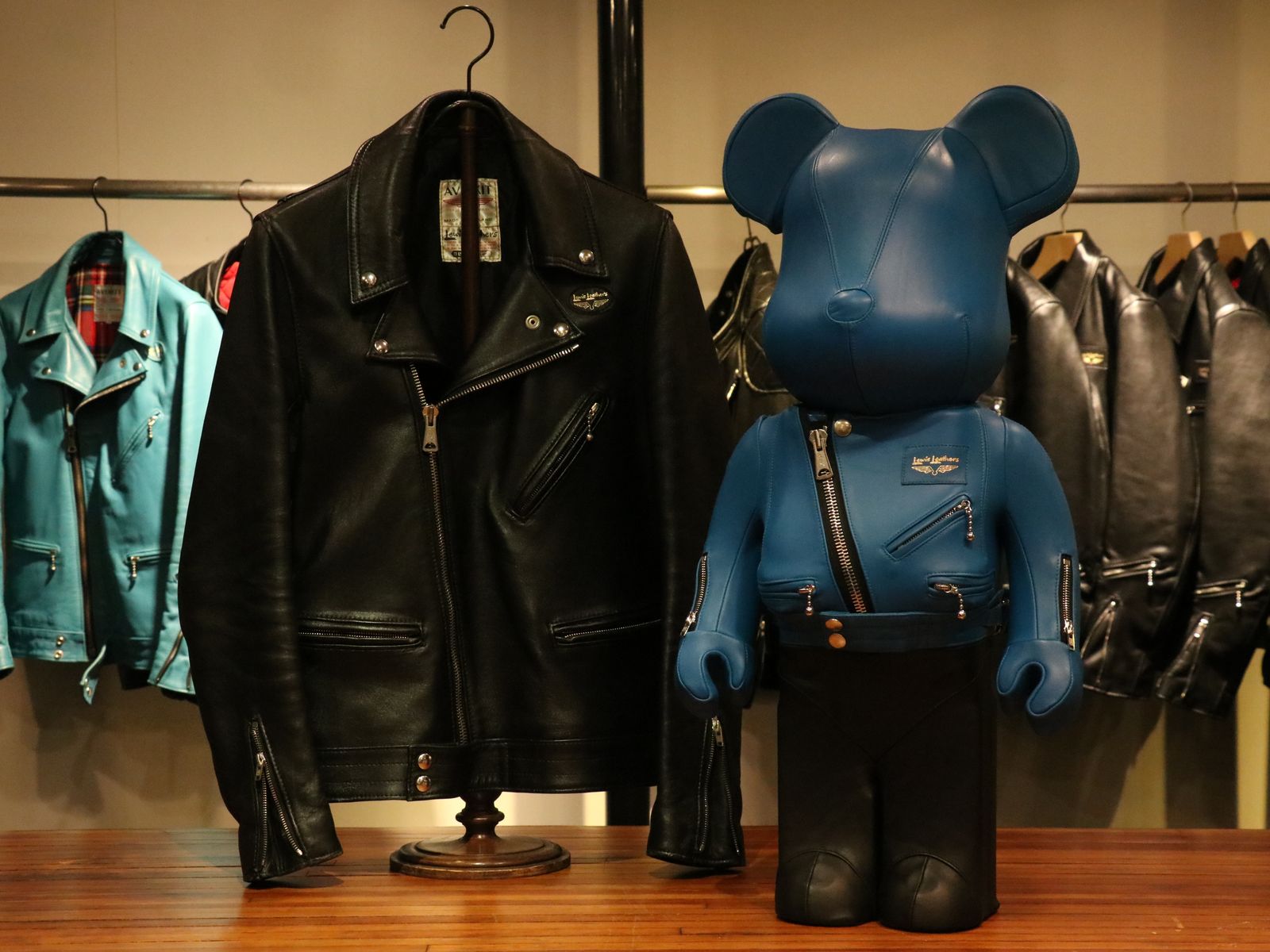 数極少 限定 Lewis Leathers × BE@RBRICK 1000% (ベアブリック ルイス