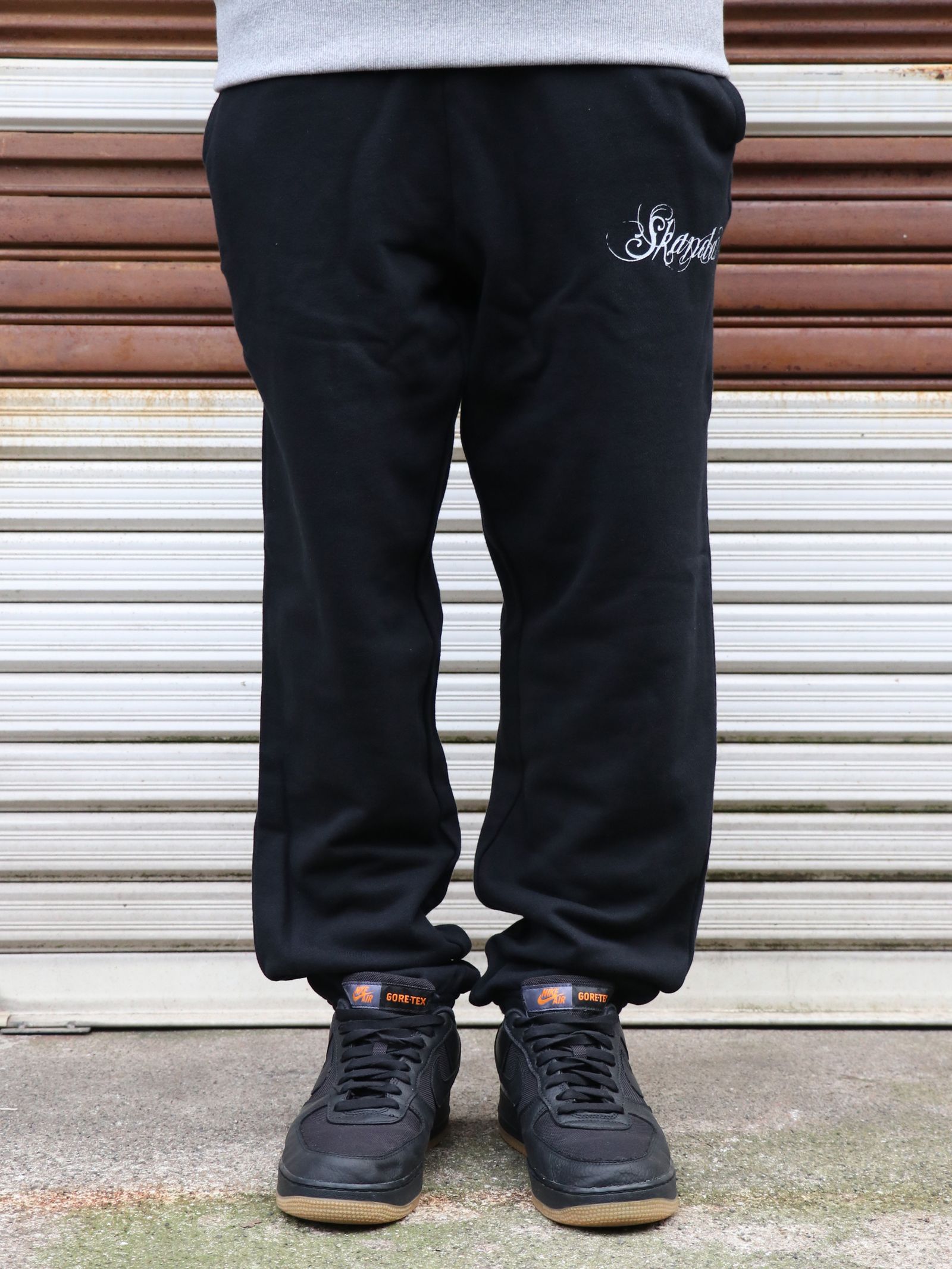 "SKANDA"スウェットパンツ (ブラック) / "SKANDA" SWEAT PANTS (BLACK)