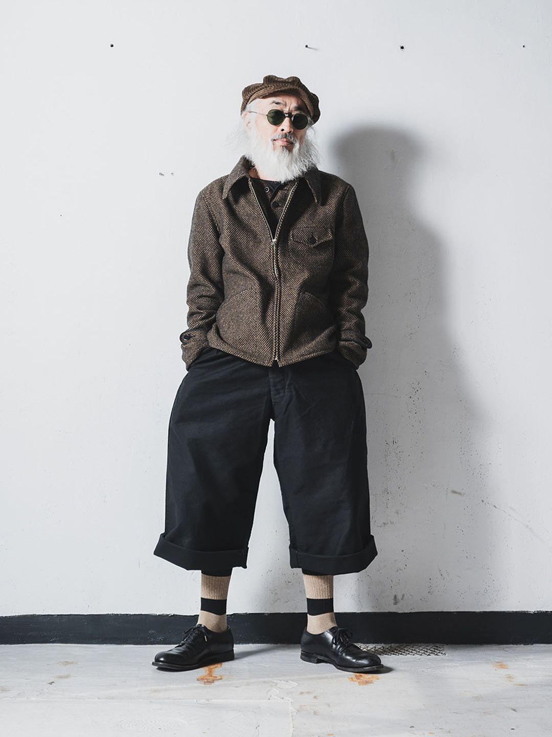 WIDE BOEDER BS FIT BOOTS SOCKS (MUD BEIGE × MIDNIGHT BLACK)