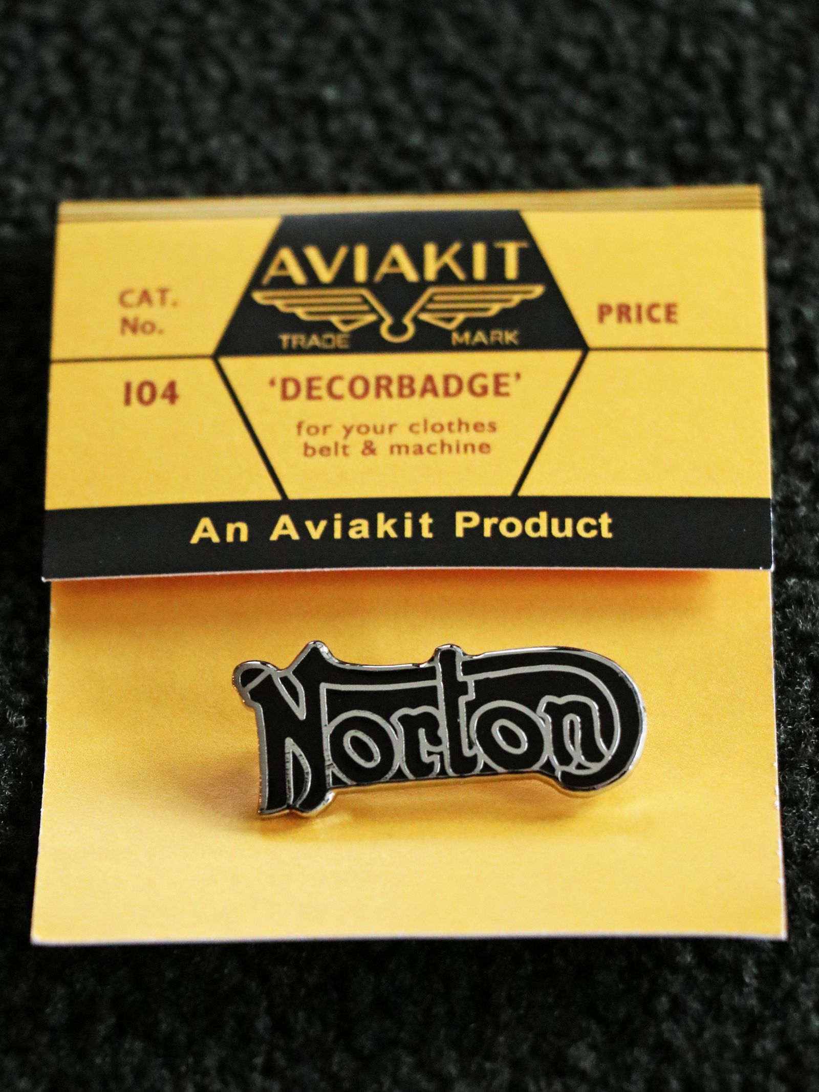 "NORTON LOGO" BADGE