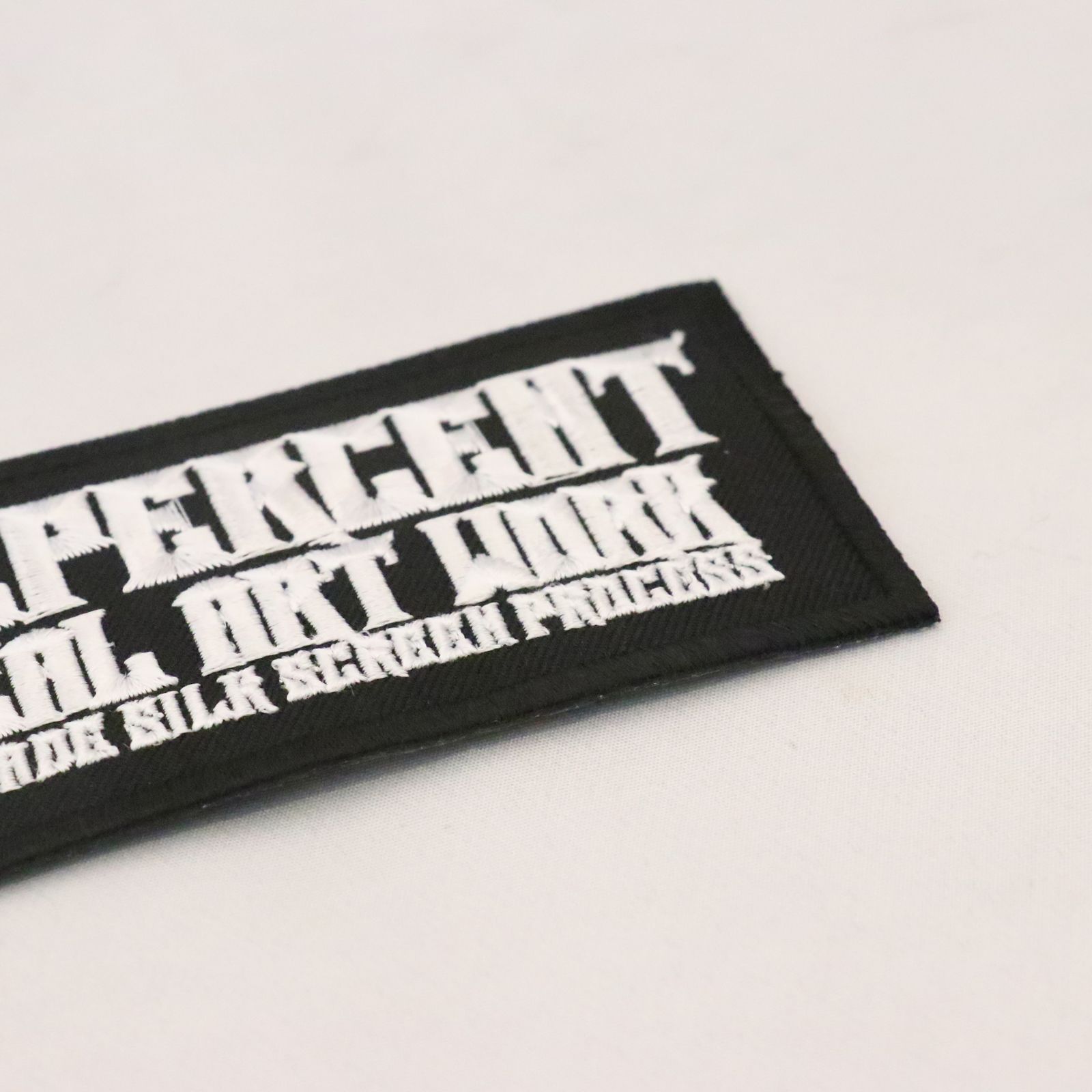 "ONEPERCENT LOCAL ART WORK" WAPPEN (WHITE)