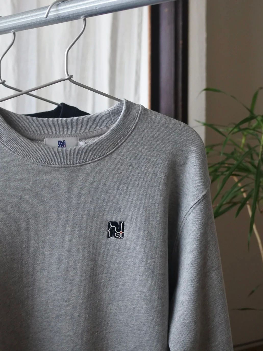 ワンポイント刺繍スウェット/ NIBUTANI WORKS logo / (GRAY)