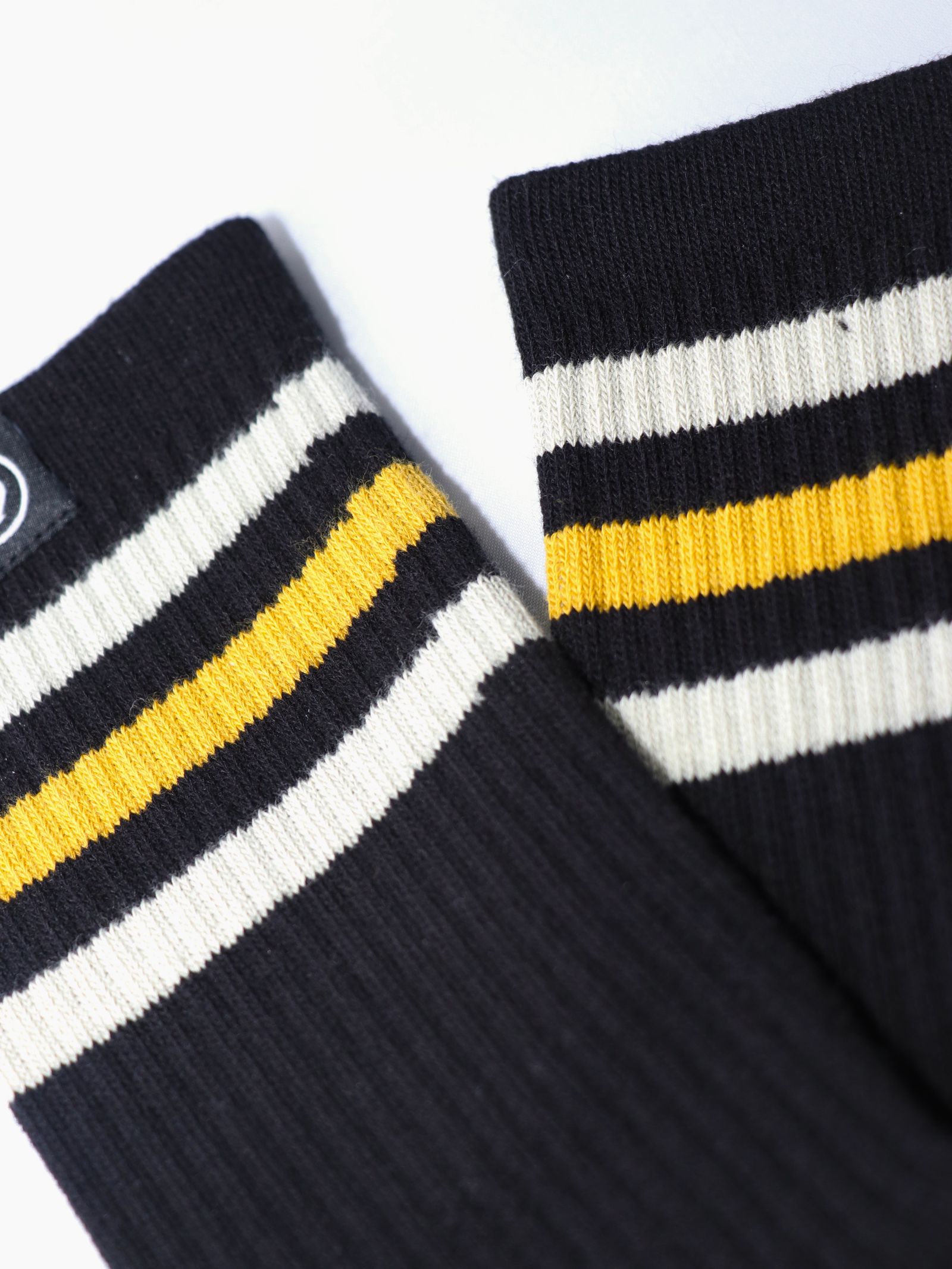 LINE SOX (BLACK)