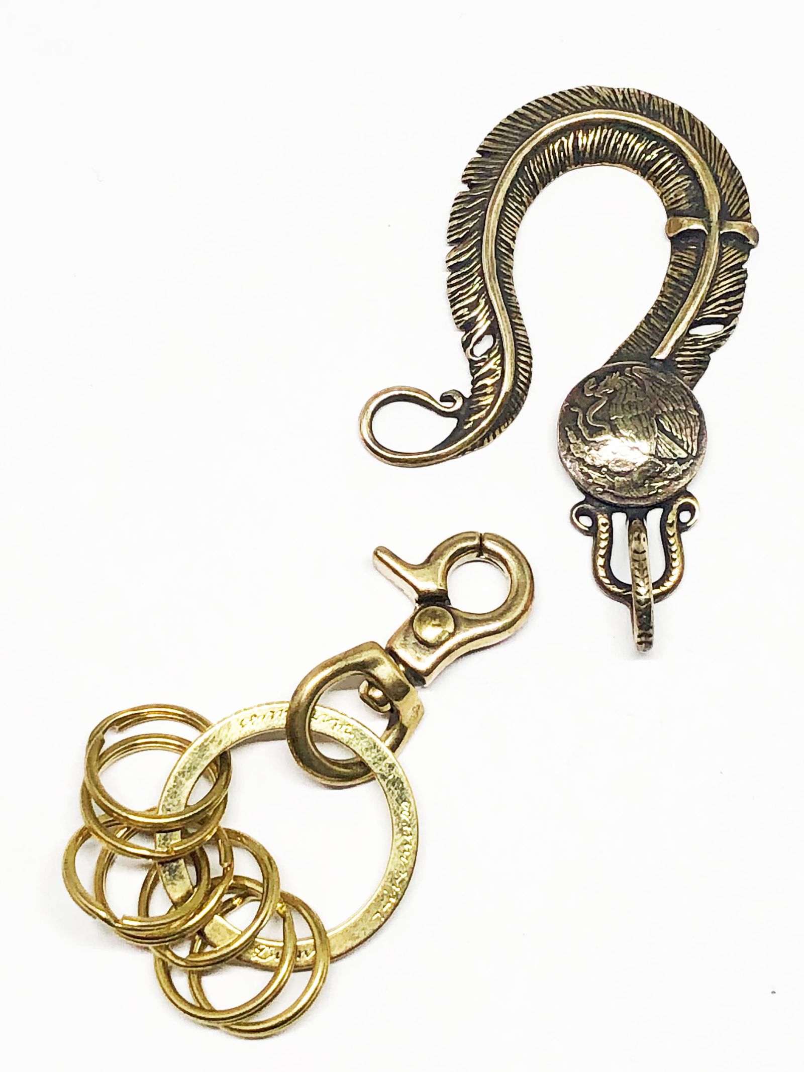 AGUILA MEXICANA FEATHER KEYHOLDER (BRASS)