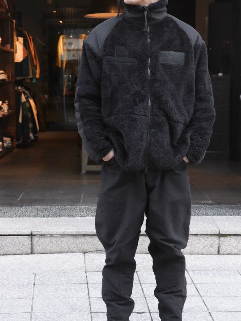BOA FREECE JACKET (BLACK WAPPEN)