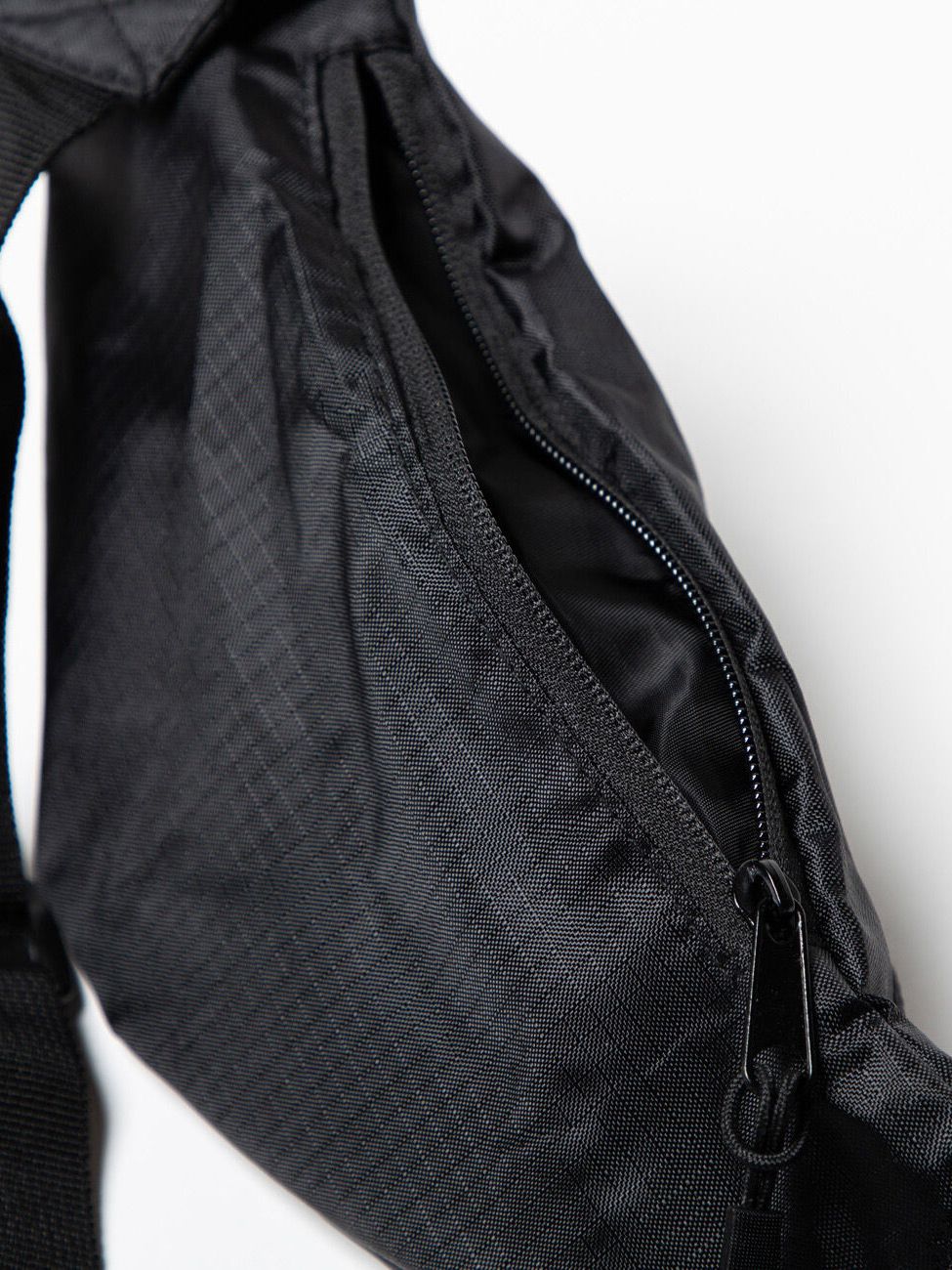 BxH Logo Body Bag