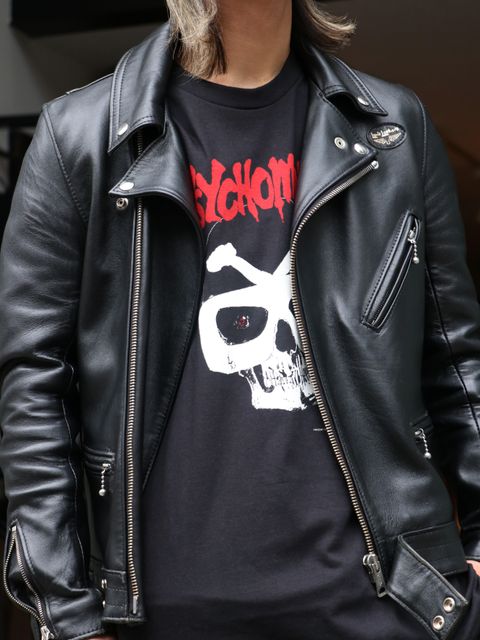 Lewis Leathers オールブラックスタイル