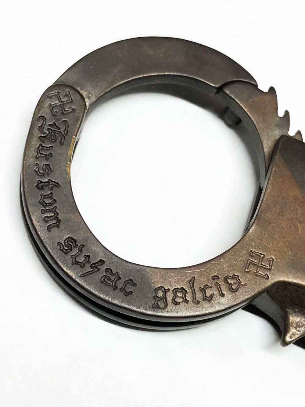 BULL ORIGINAL × galcia BULLDOG KEYHOLDER (BLACK BRASS)