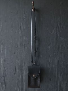 BLACK EYE HANDY BAG (MIDNIGHT BLACK)
