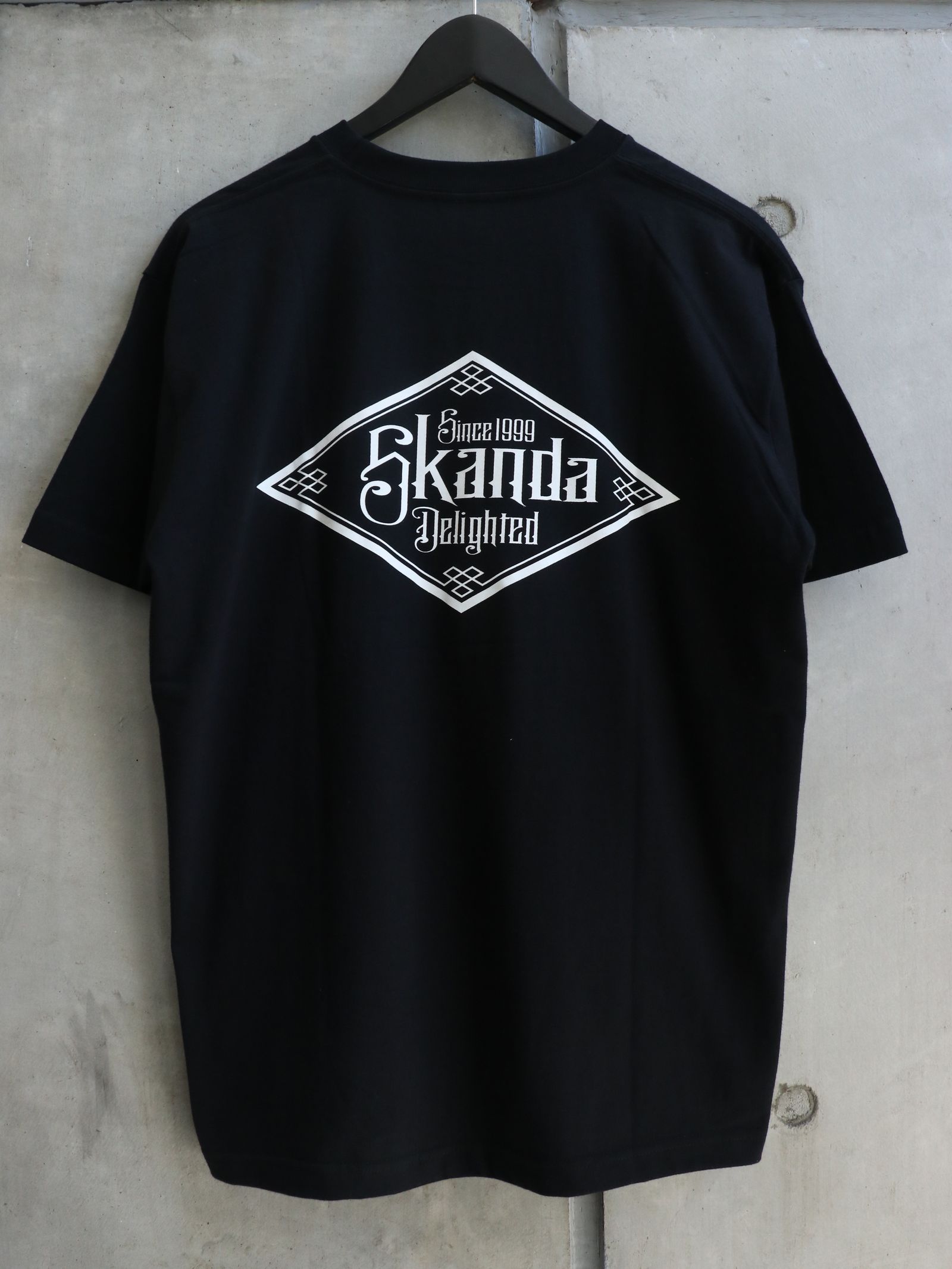 SKANDA S/S TEE (BLACK)