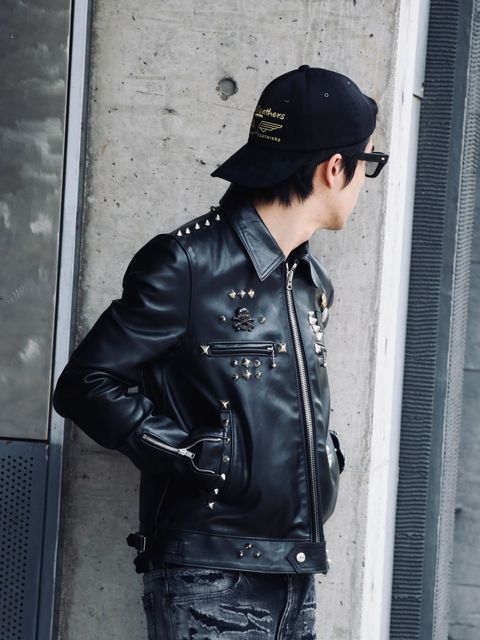 BOAとPUNKでギャップを作る。冬のシングルライダースタイル
