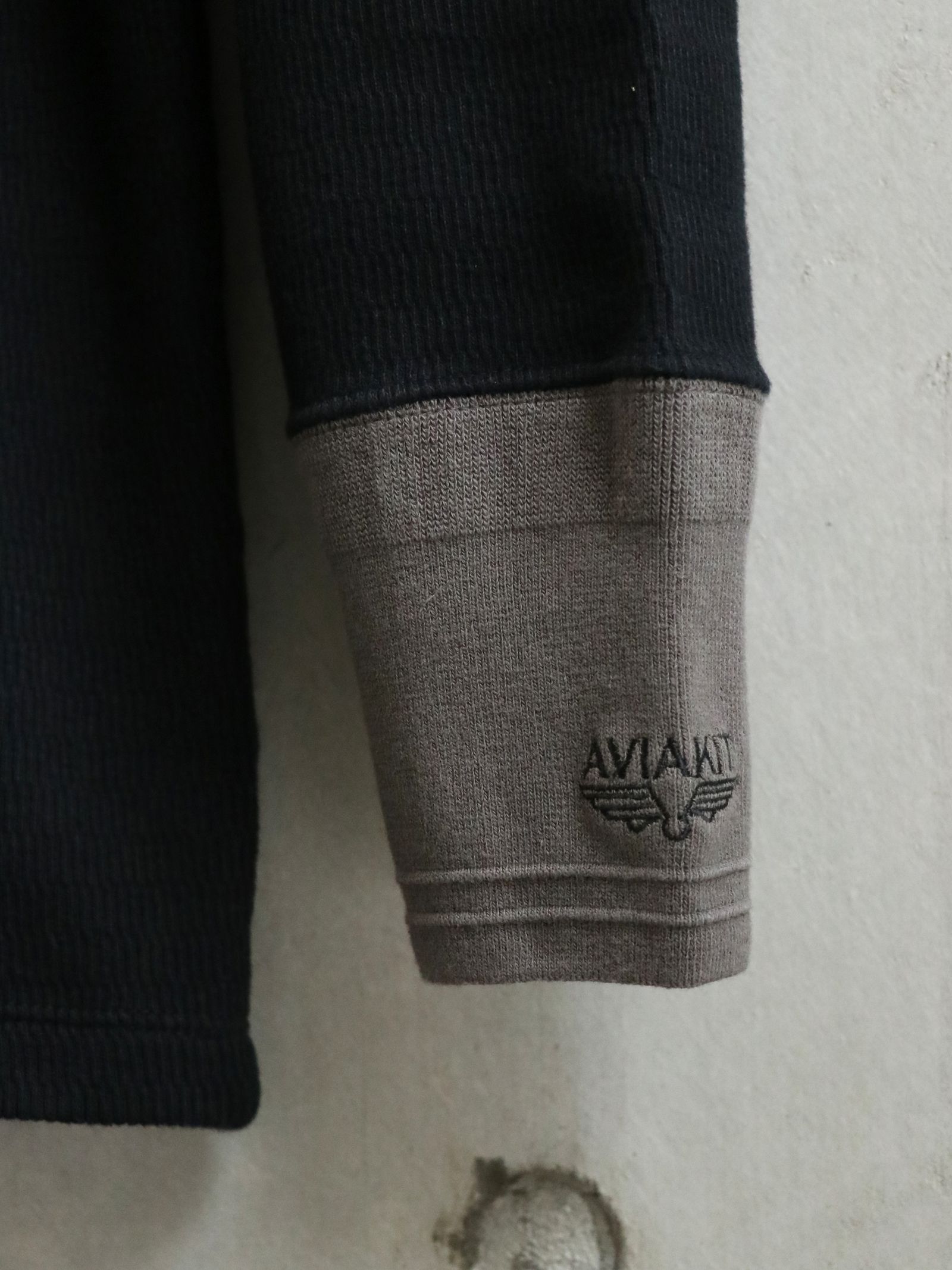 AVIAKIT WAFFLE T-SHIRTS (BLACK×GRAY)