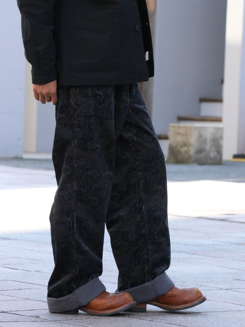 総柄PARKAをも大人に着こなす"AUTUMN STYLE"