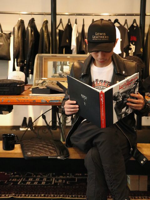 Lewis Leathers 着て読んで学ぶ