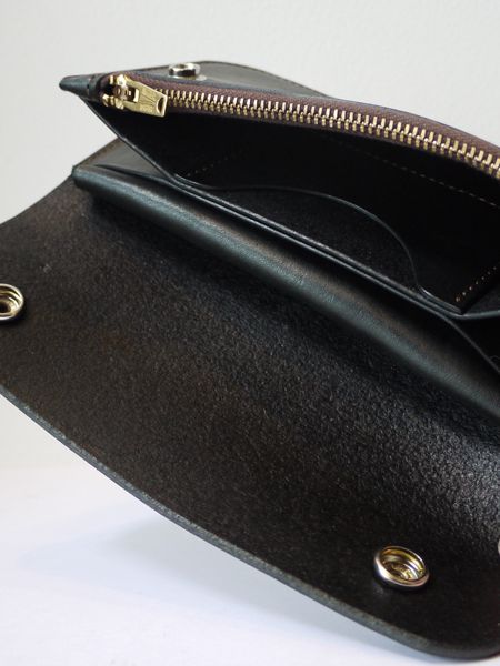 TRUCKERS' WALLET "LONG" / トラッカーズウォレット  (BLACK × SILVER) (MODEL "A" BUTTON)