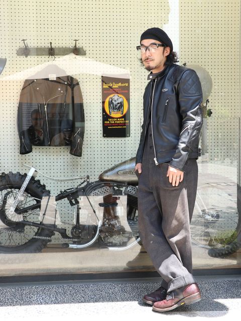 スーパーファントム + オーバーオール + ブーツ