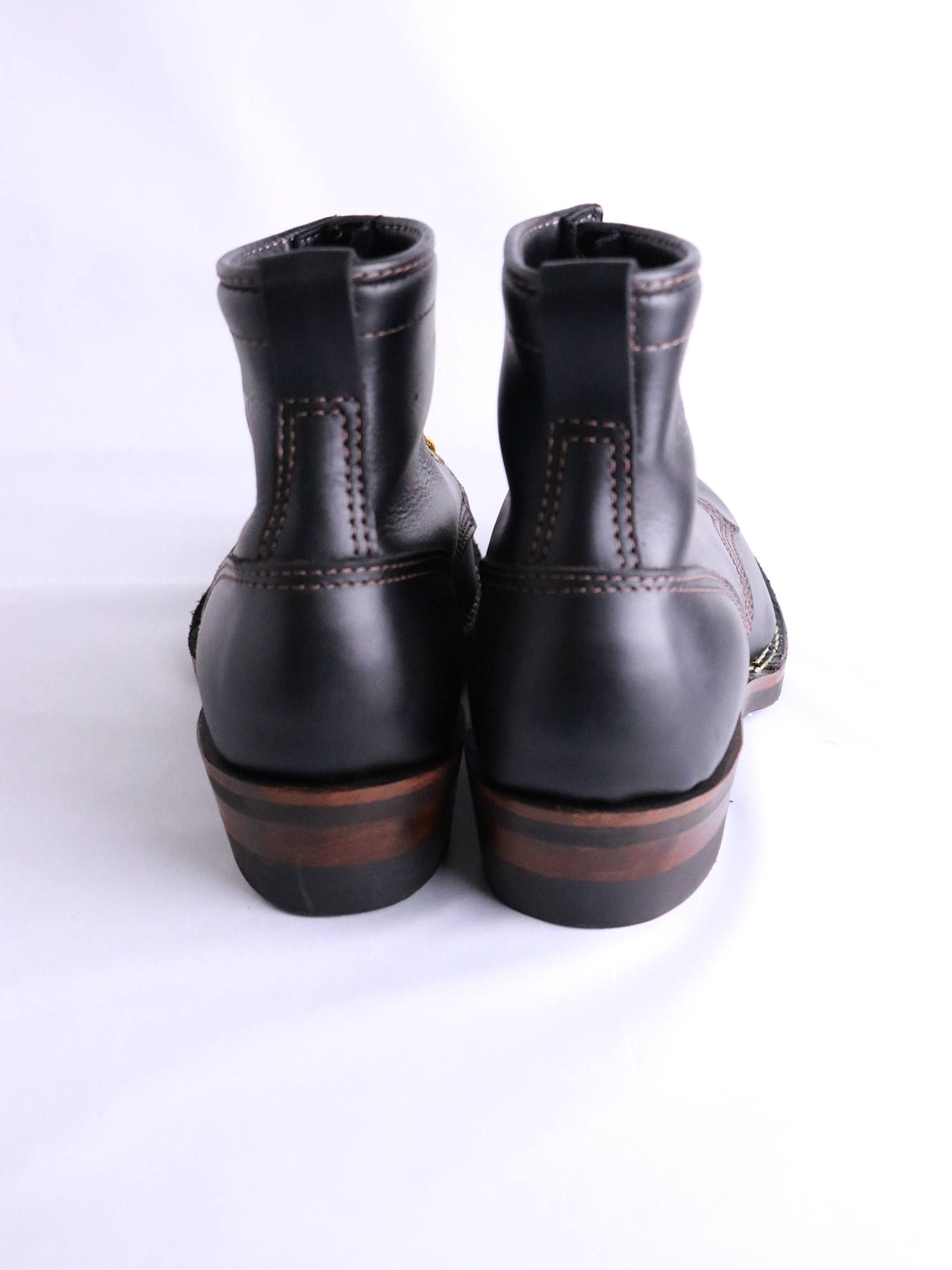 "HENDRIK" (BLACK TIE DMAIN)