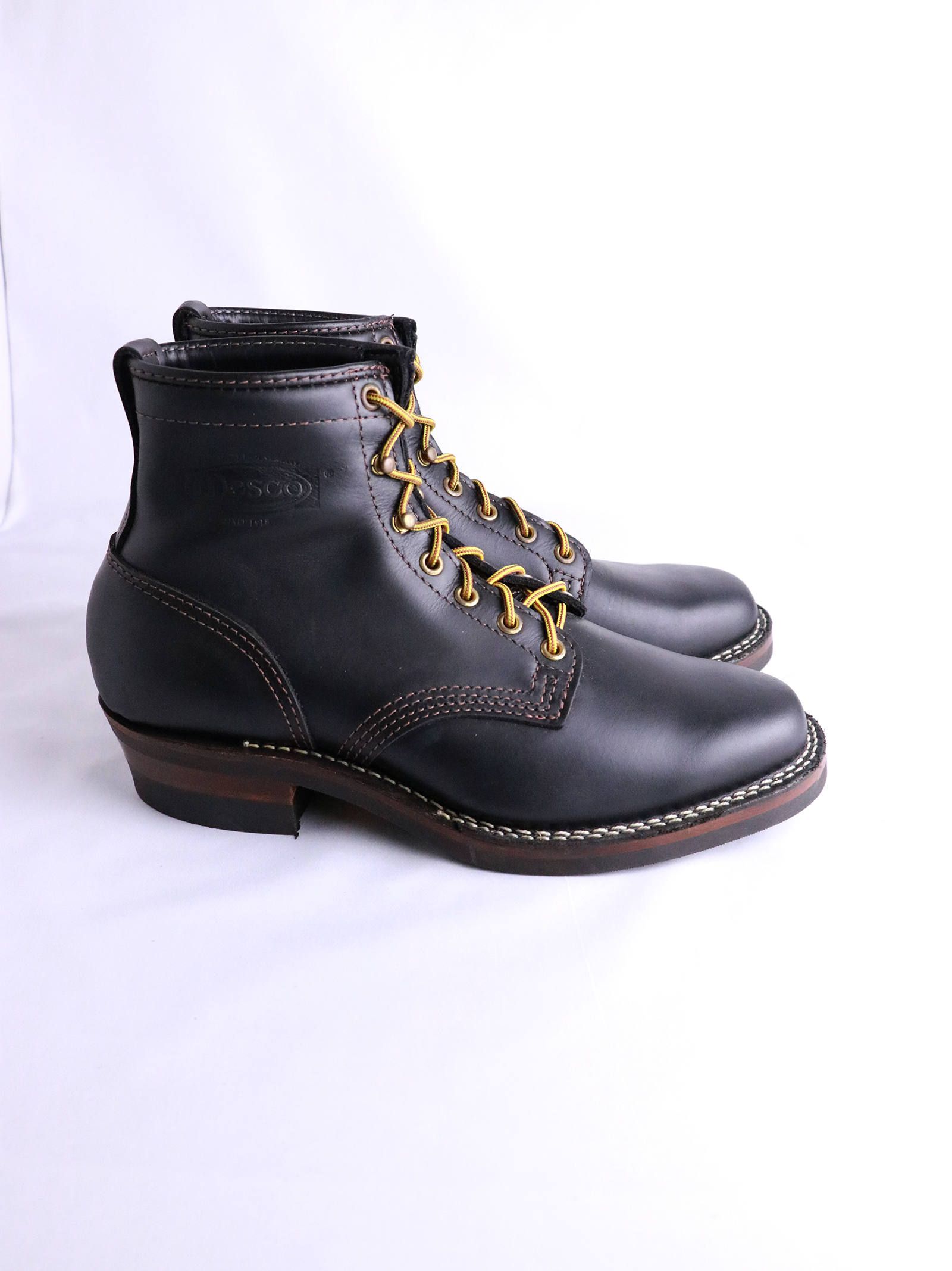 "HENDRIK" (BLACK TIE DMAIN)