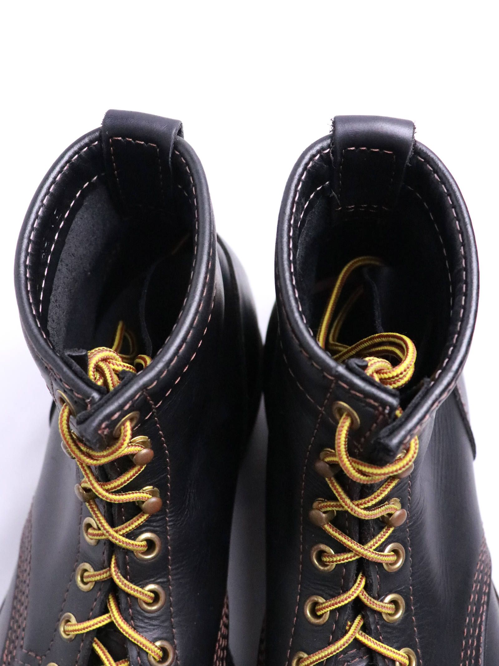 "HENDRIK" (BLACK TIE DMAIN)