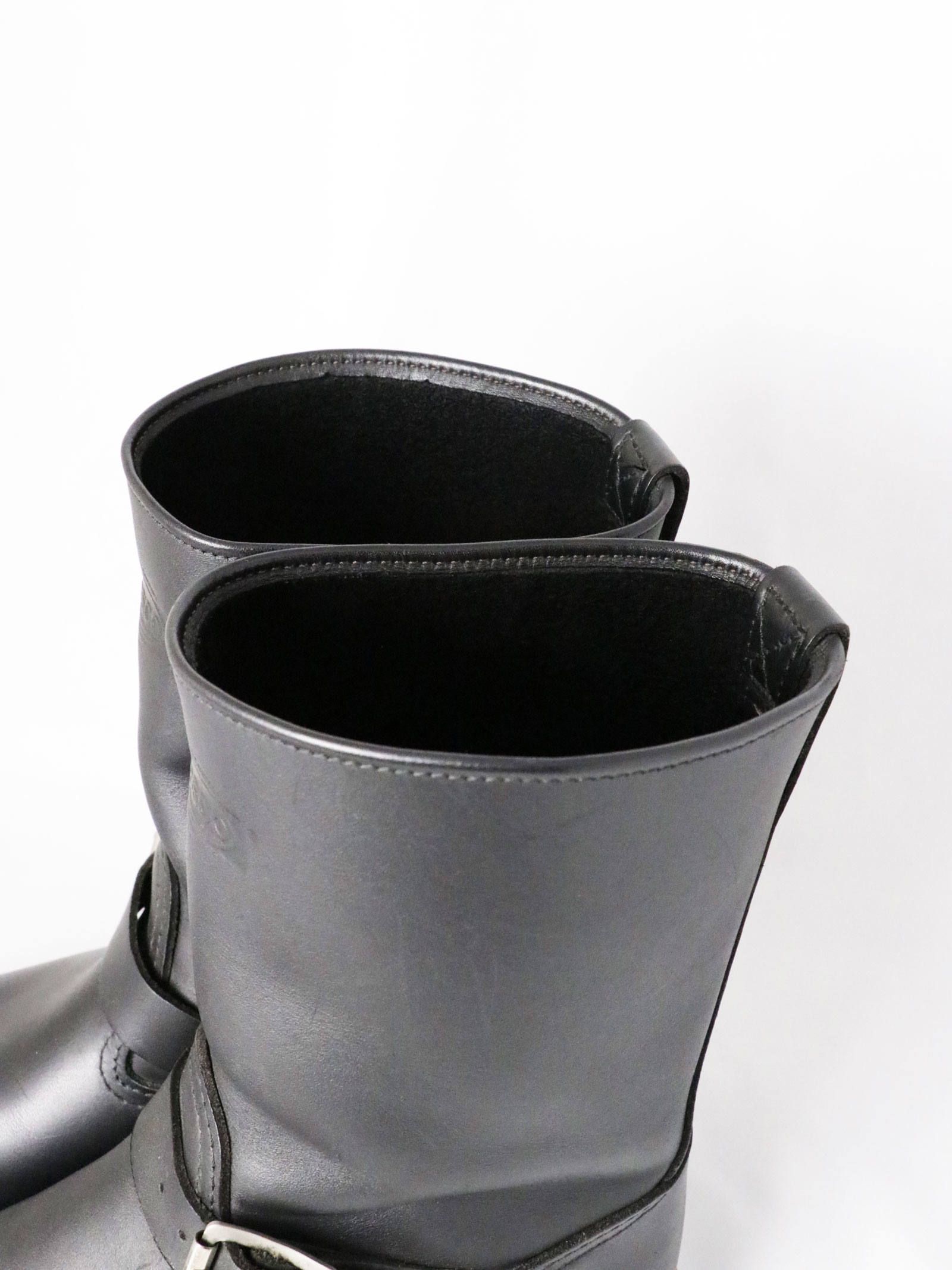 "BOSS"  ELIMINATE TOP-STRAP (BLACK)