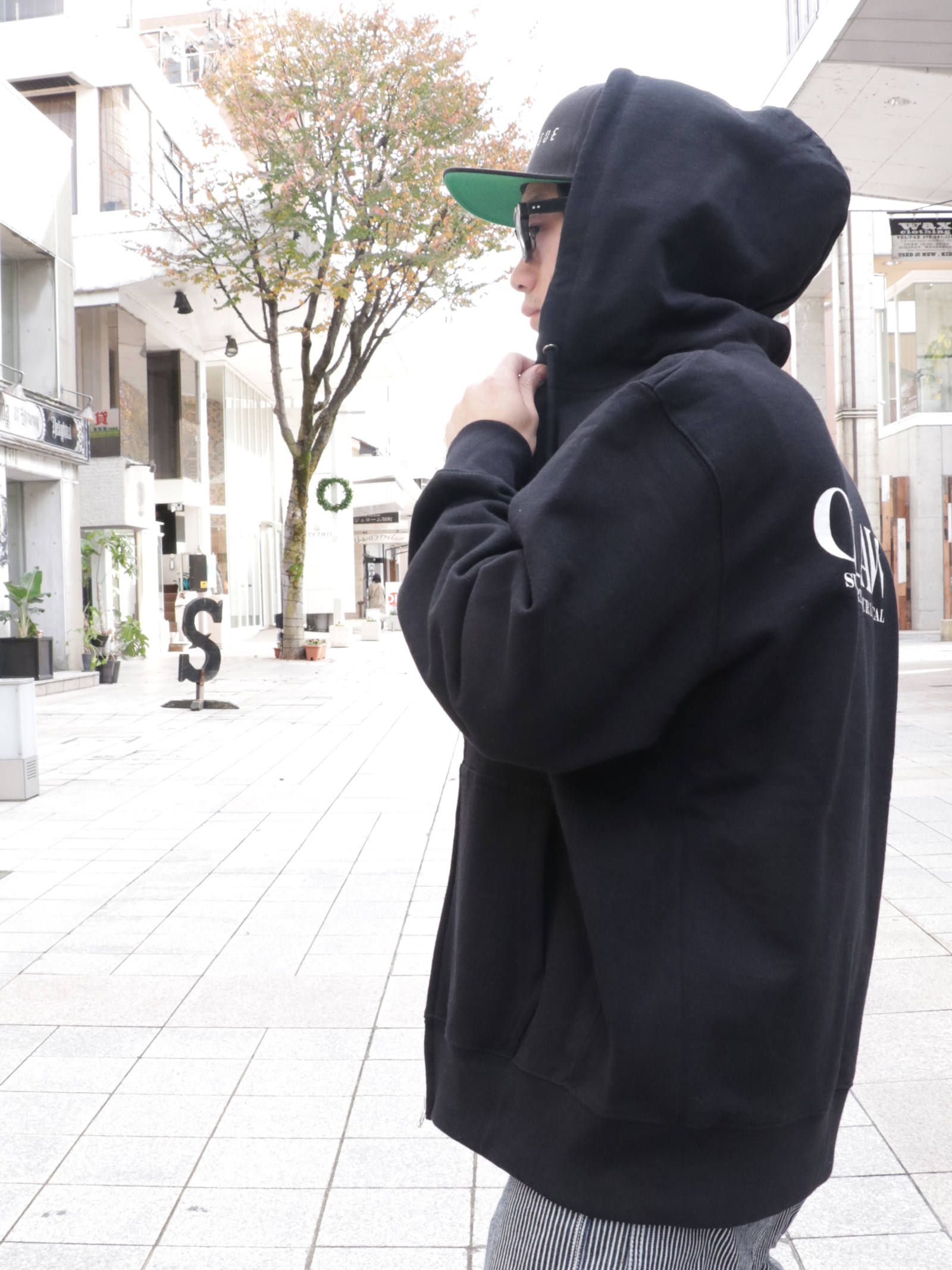 ジップアップパーカー(O.L.A.W)(ブラック) / ZIPUP PARKA (BLACK)