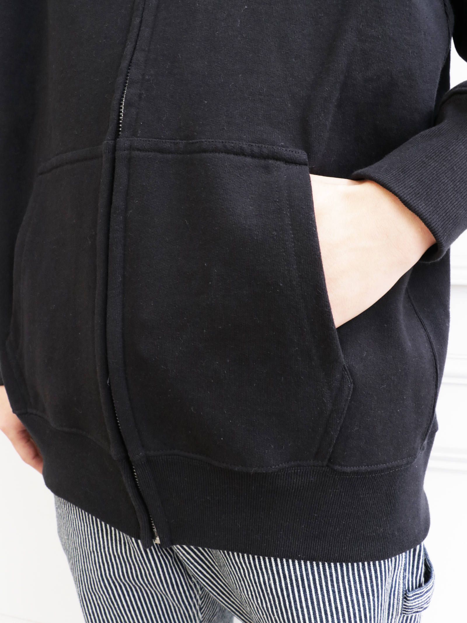 ジップアップパーカー(O.L.A.W)(ブラック) / ZIPUP PARKA (BLACK)