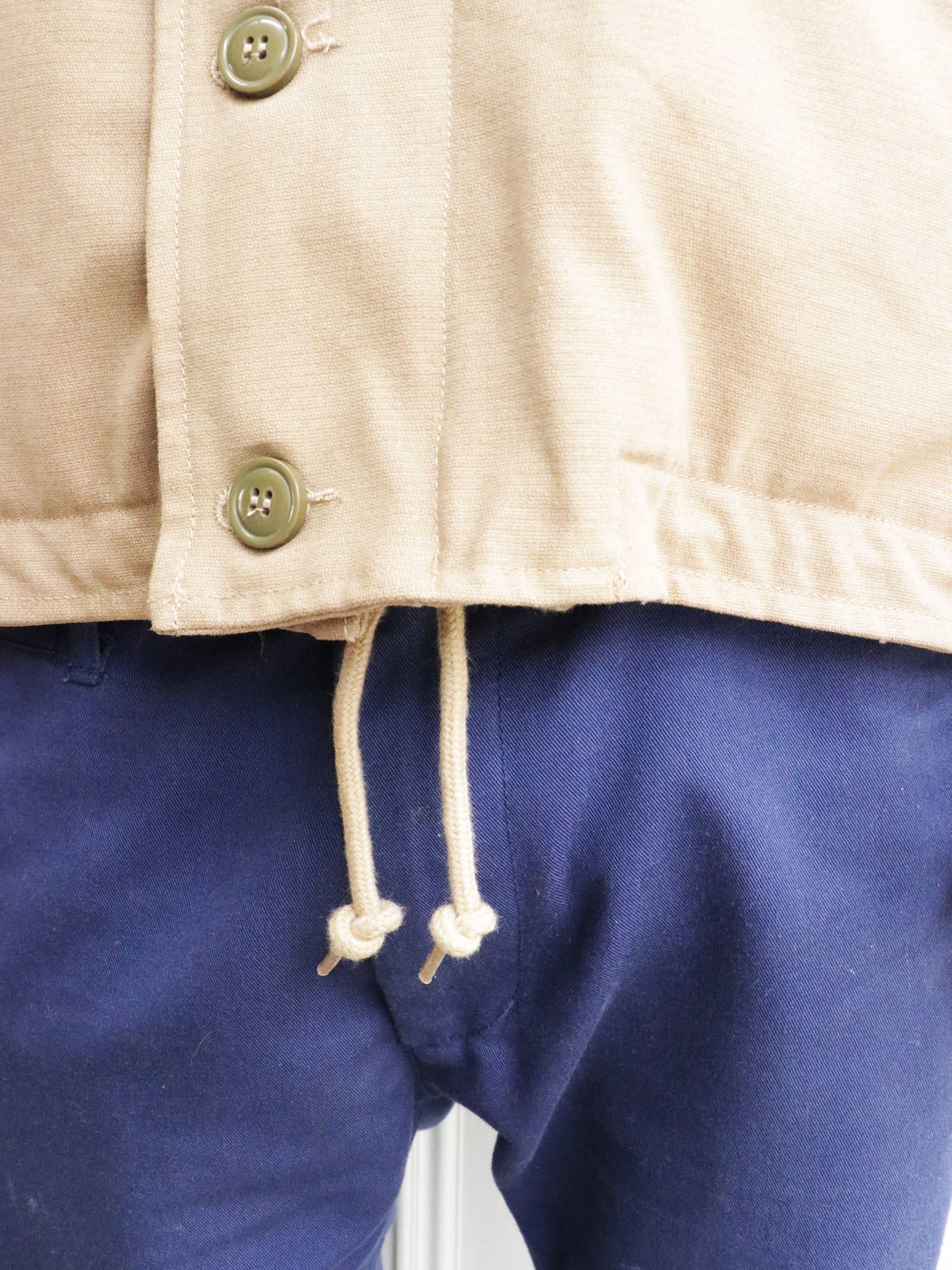 N-1 デッキジャケット(ベージュ) / N-1 DECK JACKET (BEIGE) モデル【身長170cm、体重56kg 着用Lサイズ】